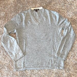 Barely worn light gray Michael Kors wool/cashmere vneck sweater size medium